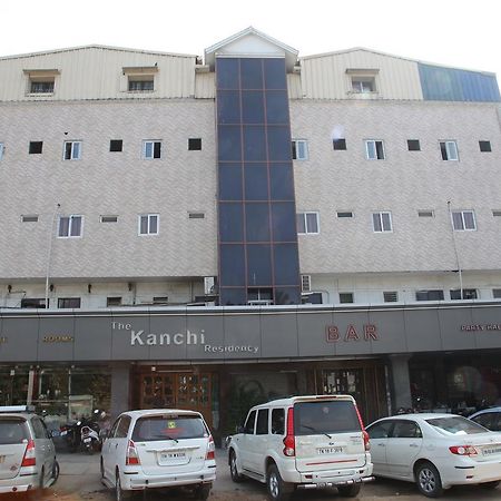 Kanchi Residency Madrás Exterior foto